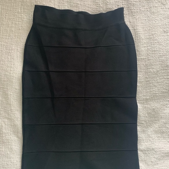 BCBGMaxAzria Bandage Skirt (Small) - Picture 5 of 5